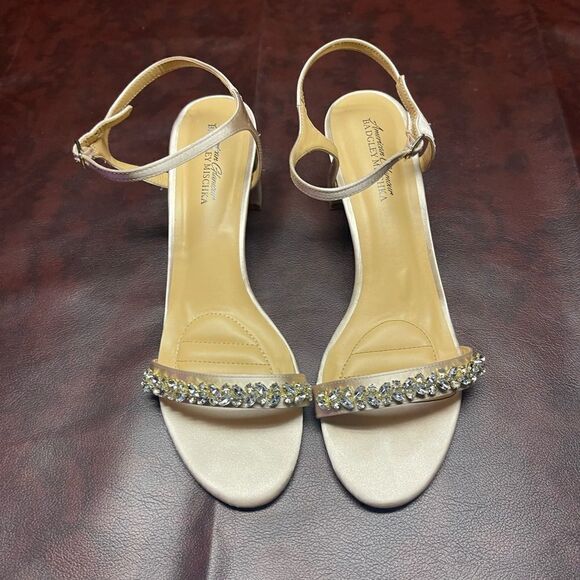 Badgley Mischka jeweled satin heeled pale pink, size 11‎ - Picture 1 of 13